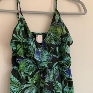 Never worn floral print dress, flowy and cute SMALL